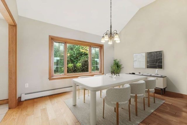 73 Ridge Rd, Foxboro, MA 02035