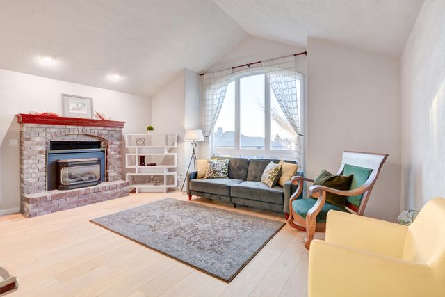 3340 Henderson Way, Medford, OR 97504