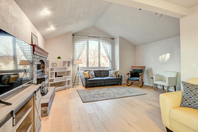 3340 Henderson Way, Medford, OR 97504