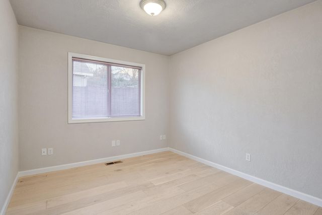 3340 Henderson Way, Medford, OR 97504