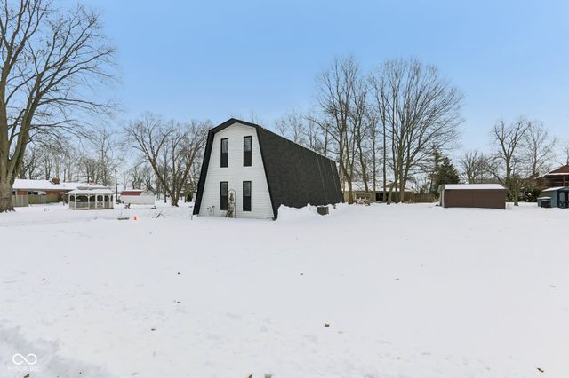 38 Homestead Drive, Sheridan, IN 46069