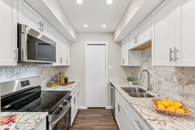 38 Homestead Drive, Sheridan, IN 46069