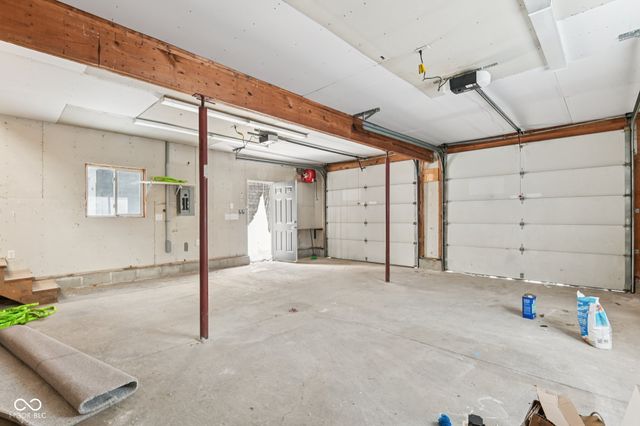 38 Homestead Drive, Sheridan, IN 46069