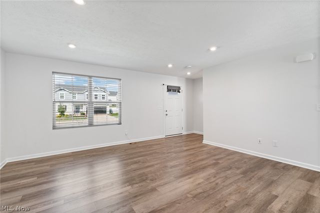3208 Sunny Brook Drive, Akron, OH 44312