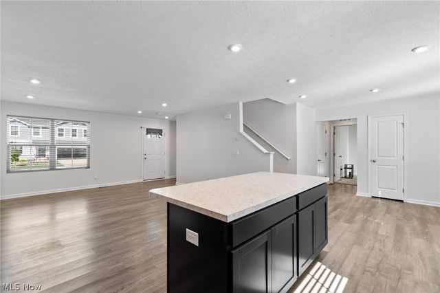 3208 Sunny Brook Drive, Akron, OH 44312
