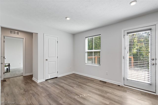 3208 Sunny Brook Drive, Akron, OH 44312