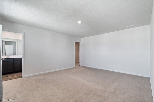 3208 Sunny Brook Drive, Akron, OH 44312