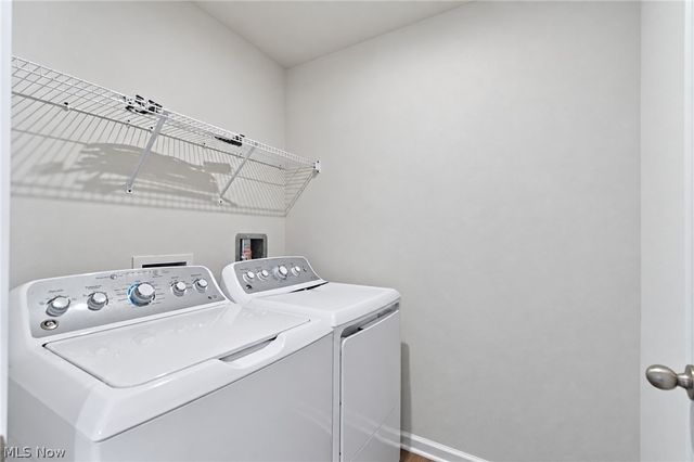 3208 Sunny Brook Drive, Akron, OH 44312