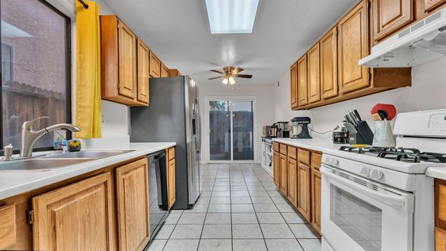 7232 Bobwhite Lane NE, Albuquerque, NM 87109