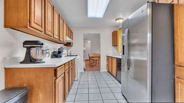 7232 Bobwhite Lane NE, Albuquerque, NM 87109