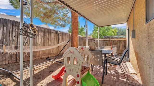 7232 Bobwhite Lane NE, Albuquerque, NM 87109