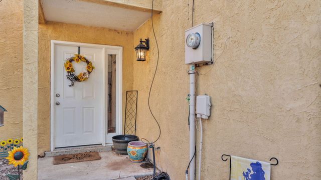 7232 Bobwhite Lane NE, Albuquerque, NM 87109