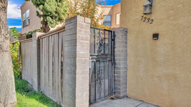 7232 Bobwhite Lane NE, Albuquerque, NM 87109