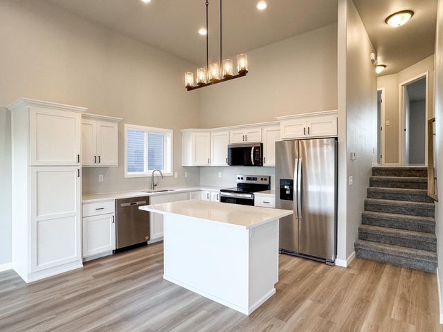 3252 36th Avenue S, Moorhead, MN 56560