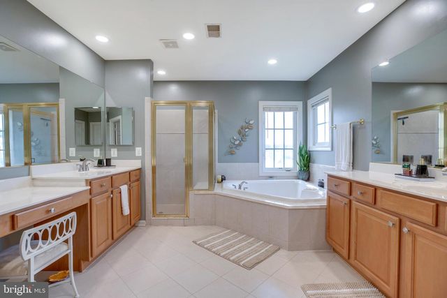 13300 APRIL CIR, Lovettsville, VA 20180