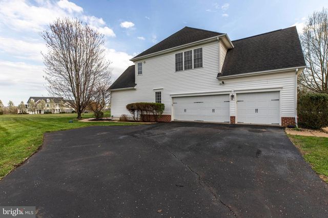 13300 APRIL CIR, Lovettsville, VA 20180