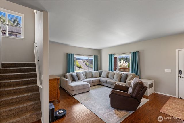 652 Joy Street, Eatonville, WA 98328