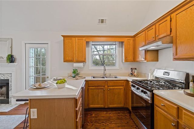 517 Hillcrest Cross Road, Canton, GA 30115