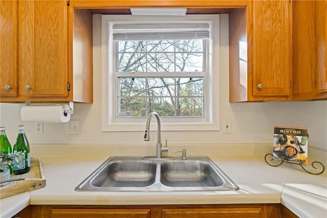 517 Hillcrest Cross Road, Canton, GA 30115