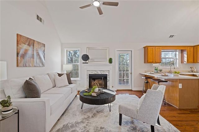 517 Hillcrest Cross Road, Canton, GA 30115