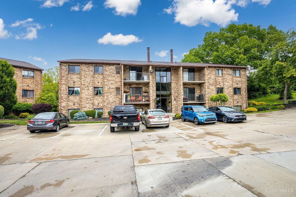 7230 Creekview Drive, Colerain Twp, OH 45247