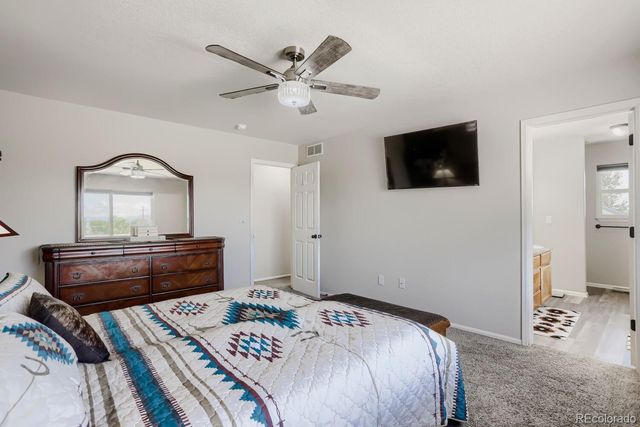 453 Wrybill Court, Loveland, CO 80537