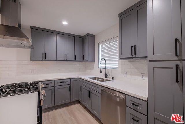 2107 Pullman Lane E, Redondo Beach, CA 90278