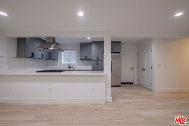 2107 Pullman Lane E, Redondo Beach, CA 90278