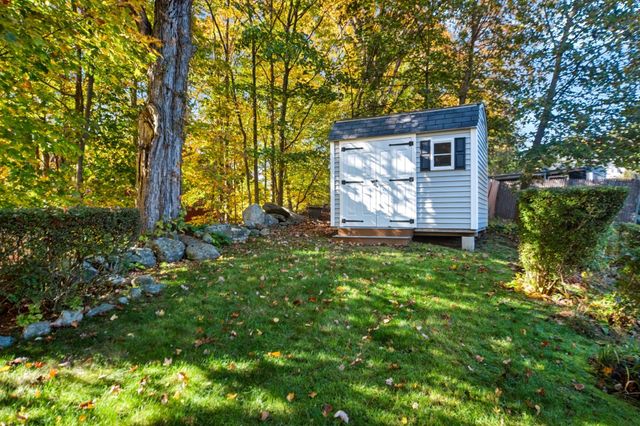 8 Clearview Dr, Marlborough, MA 01752
