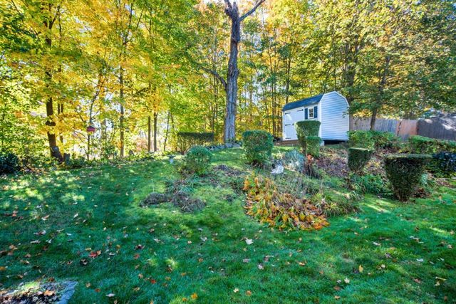 8 Clearview Dr, Marlborough, MA 01752