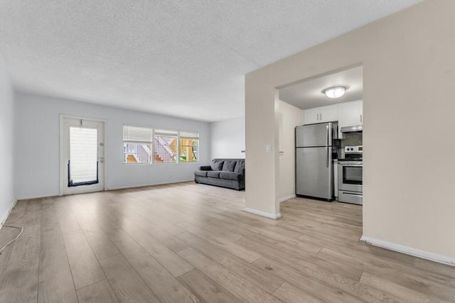297 Dorset H, Boca Raton, FL 33434
