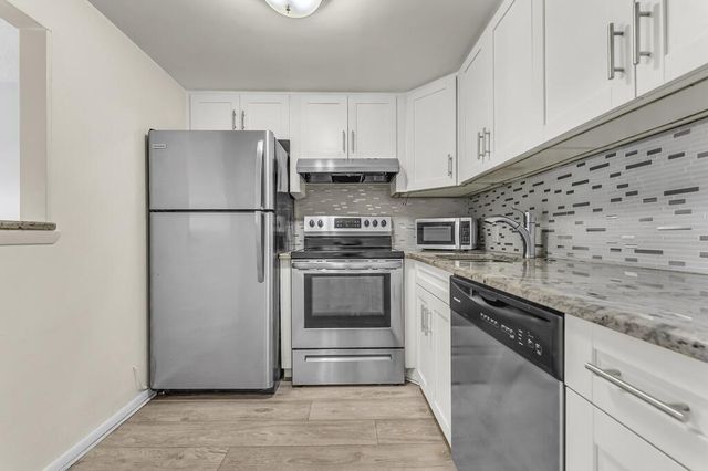 297 Dorset H, Boca Raton, FL 33434