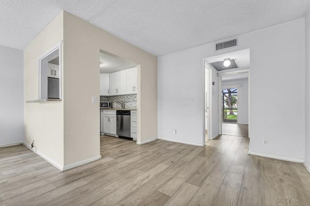 297 Dorset H, Boca Raton, FL 33434