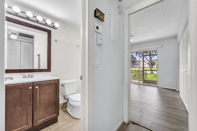 297 Dorset H, Boca Raton, FL 33434