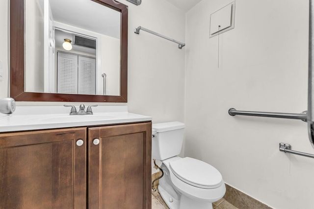 297 Dorset H, Boca Raton, FL 33434