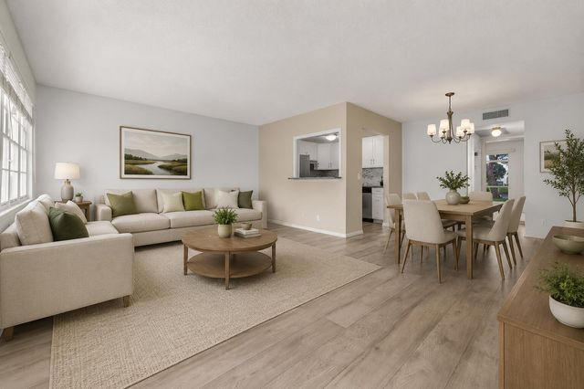 297 Dorset H, Boca Raton, FL 33434