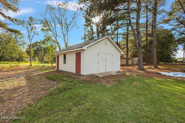 147 Wolverton Drive, Magee, MS 39111