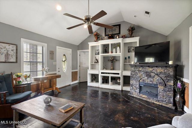 147 Wolverton Drive, Magee, MS 39111