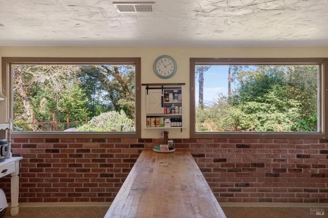 1450 Timberhill Rd, Santa Rosa, CA 95401