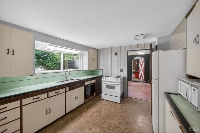 1450 Timberhill Rd, Santa Rosa, CA 95401