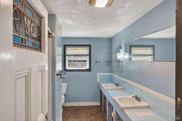 1450 Timberhill Rd, Santa Rosa, CA 95401