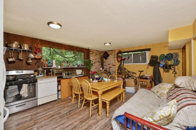 1450 Timberhill Rd, Santa Rosa, CA 95401