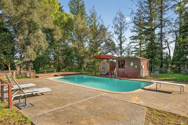 1450 Timberhill Rd, Santa Rosa, CA 95401