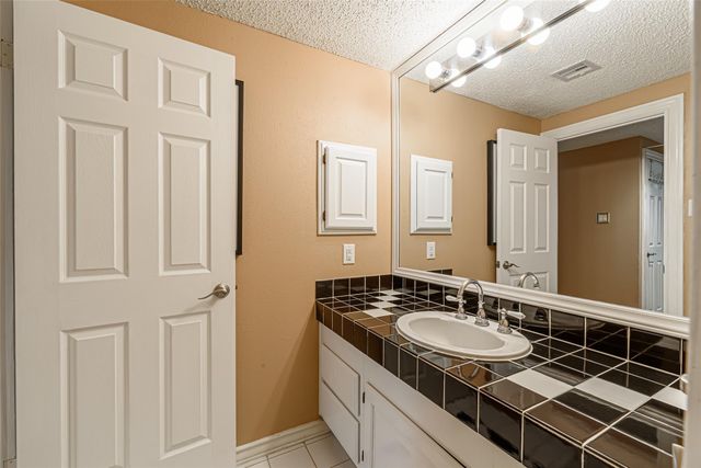 14655 Champion Forest Drive 1501, Houston, TX 77069