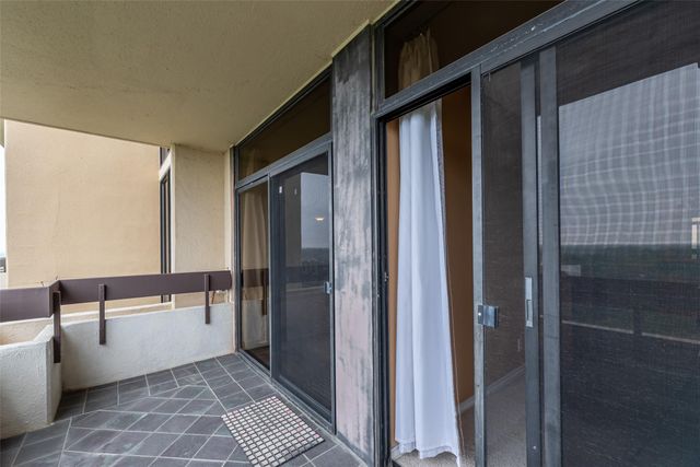 14655 Champion Forest Drive 1501, Houston, TX 77069