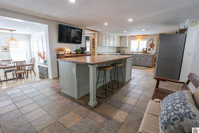 1465 Bryan Rd, Boaz, Mccracken, KY 42027