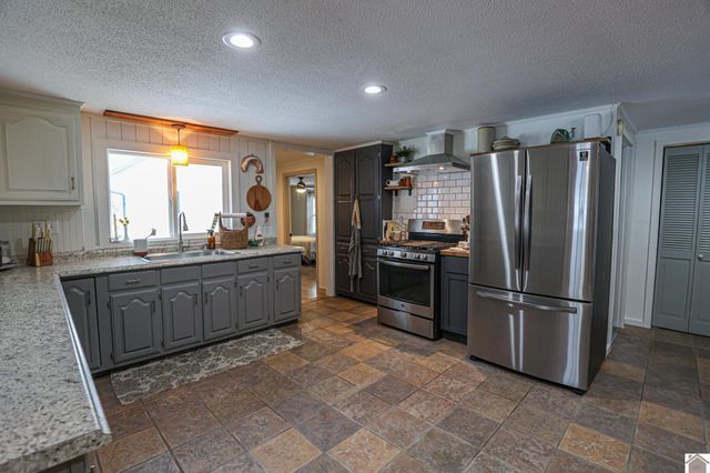 1465 Bryan Rd, Boaz, Mccracken, KY 42027