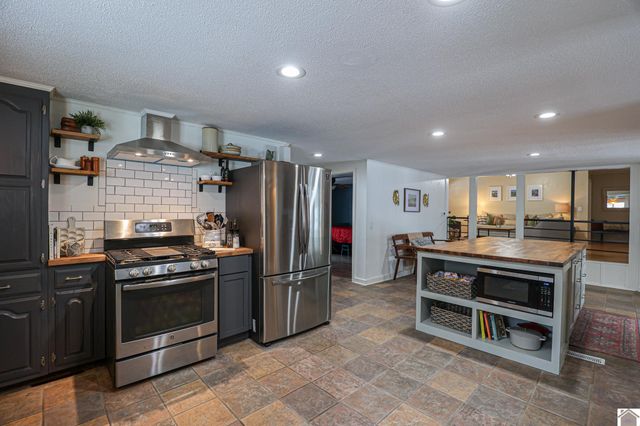 1465 Bryan Rd, Boaz, Mccracken, KY 42027