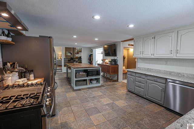 1465 Bryan Rd, Boaz, Mccracken, KY 42027