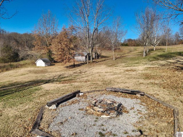 1465 Bryan Rd, Boaz, Mccracken, KY 42027